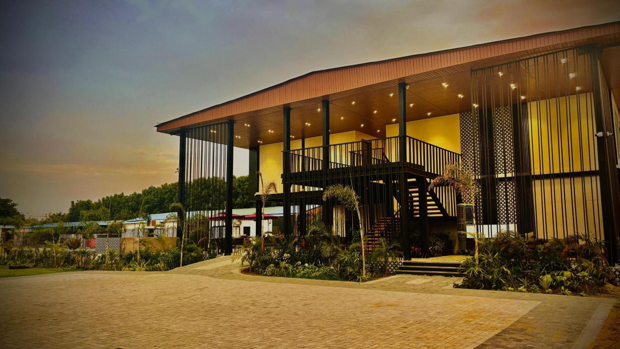 Vintclub Resort Lucknow Exterior foto
